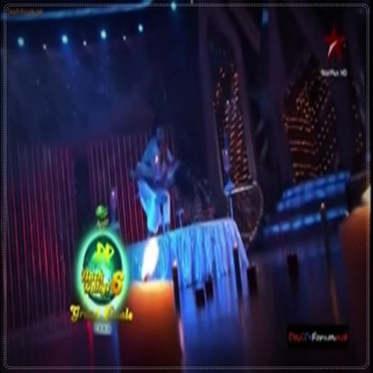 00_01_47 - Ashvik in Nach Baliye 6
