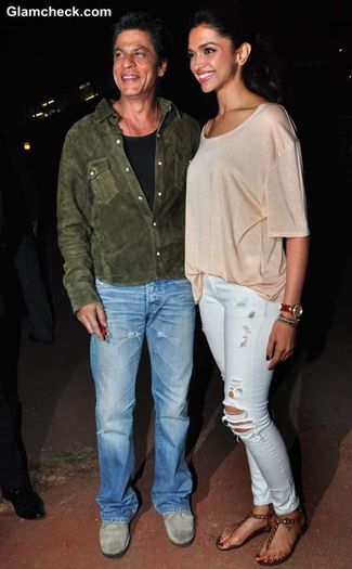 Sharukh-khan-Deepika-Padukone-Zee-Cine-Awards-2013-press-conference