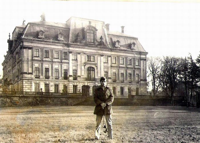 In Polonia, la Castelul Zamec, 1971