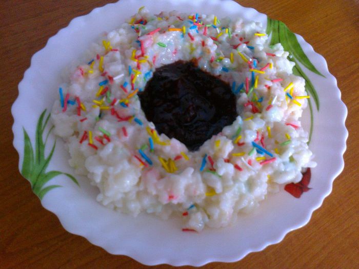 Orez cu lapte Confetti cu dulceata de agrise - Culinar 2