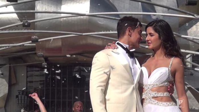 Behind-the-scene-Shooting-in-Chicago-1 - Katrina Kaif