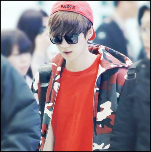 [LH] ..Buna. :-h