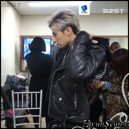 [(:] ..Poatee. :-" ..;;) ..:)) - ix __ Episodul 048 __ xi