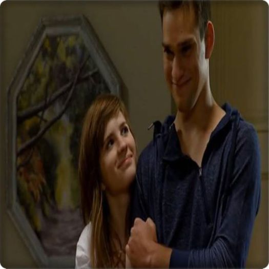 ( îşi aranjează bretonul. ) Ştiu, eşti cel mai bun frate. :x ( hug. ) #click; Şti că te iubesc . :) #andrei.
