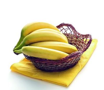 34 - ALEGETI-VA O POZA LIBERA CU FRUCTUL BANANA