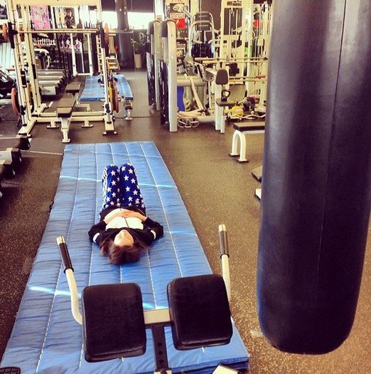 Dara-Hwangssabu-Instagram - 2NE1 11