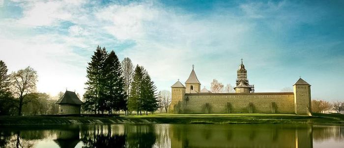 1175752_716558141693096_1478118675_n