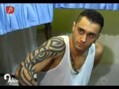 images - Danis Adrian-Capone
