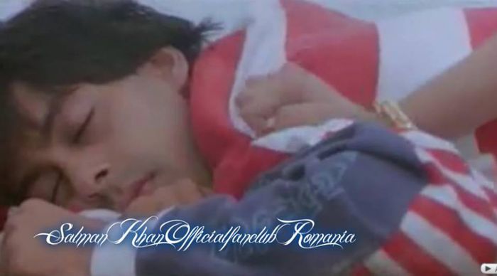 S8 - SALMAN KHAN SLEEPING