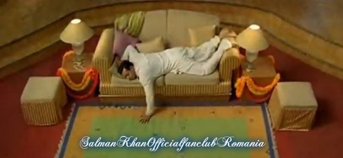 S22 - SALMAN KHAN SLEEPING