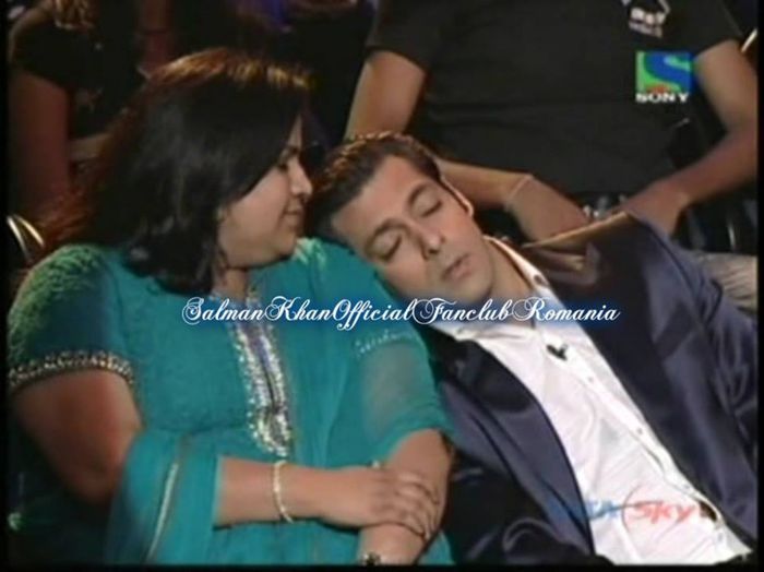 S50 - SALMAN KHAN SLEEPING