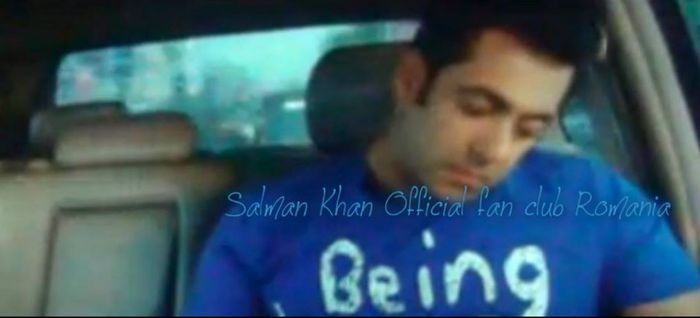 S51 - SALMAN KHAN SLEEPING