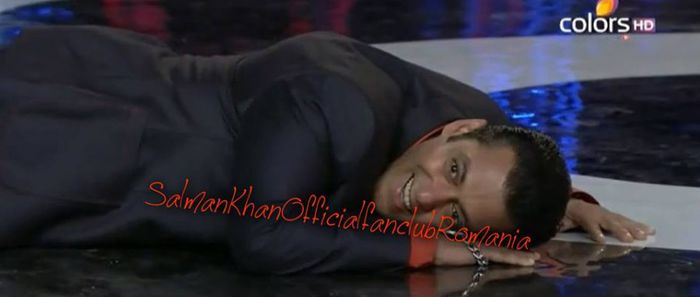 S55 - SALMAN KHAN SLEEPING