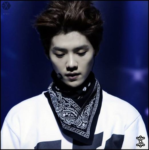 [LH] ..Lasa,te las cu Yesu. T~T. #Seo. [se aseaza pe fotoliu].. De ce stati in picioare? :))