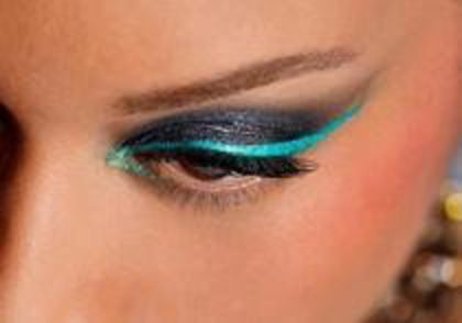 75506886 - Alege make up-ul 2