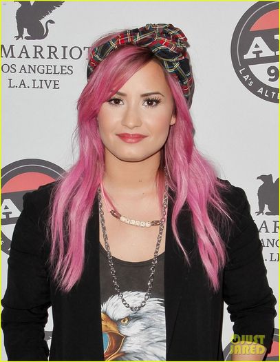 demi-lovato-shows-off-new-pink-hair-for-grammys-interviews-05 - Demi Lovato Shows Off New Pink Hair for Grammys Interviews