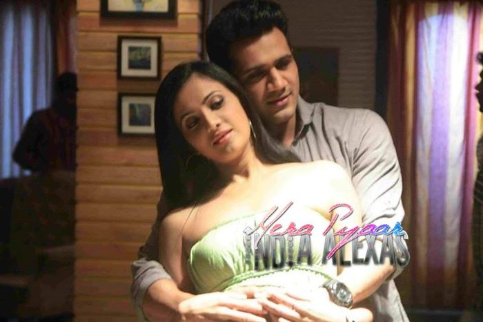 72893_543948019036702_800919227_n