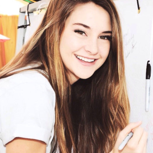 Shailene Woodley | actress - x0x- T h e y A r e M y I d o l s