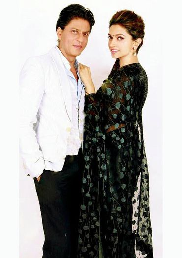 SRK-DP-SMag2_0 - Deepika imbracaminte indiana