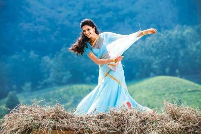 sari--621x414[1] - Deepika imbracaminte indiana