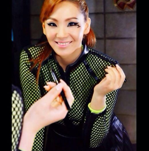 cl maybeline - 2NE1 11