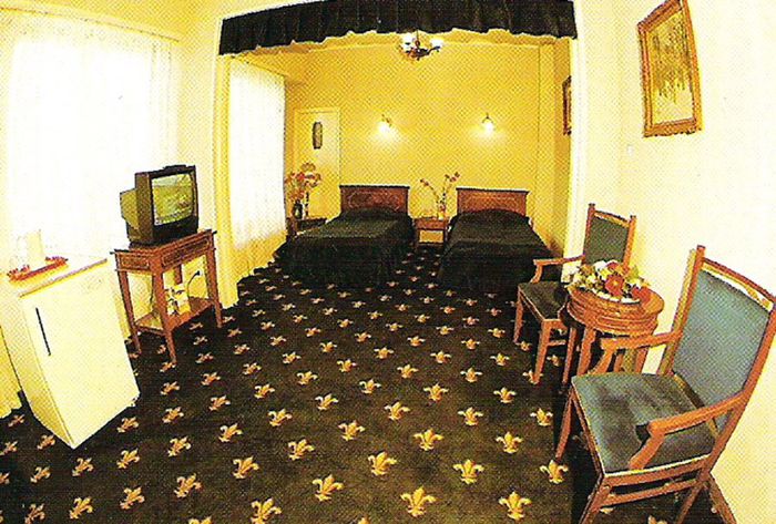 Camera 505 de la Hotelul Ambasador Bucuresti; Fotografie de pe un pliant
