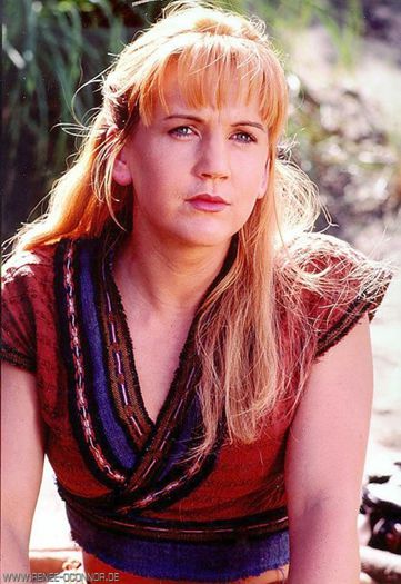 RENEE O'CONNOR - ACTRITELE MELE PREFERATE-VOR URMA SI CELE INDIENE