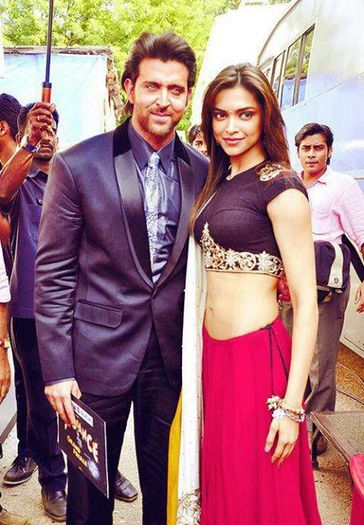 314116_441300925917877_1454795163_n[1] - Deepika si prietenii ei