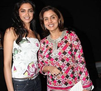 deepika padukone neetu singh[1] - Deepika si prietenii ei