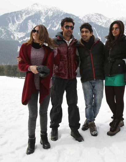 yeh-jawani-hai-deewani-on-location-still_13599516141