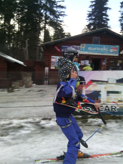 IMG_20140210_140009; Leo, la prima lectie de ski...
