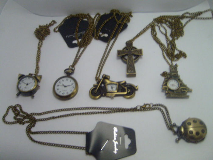 S7002831; Colier cu ceas diferite modele.
Pret 20lei
