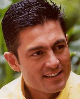 FERNANDO COLUNGA