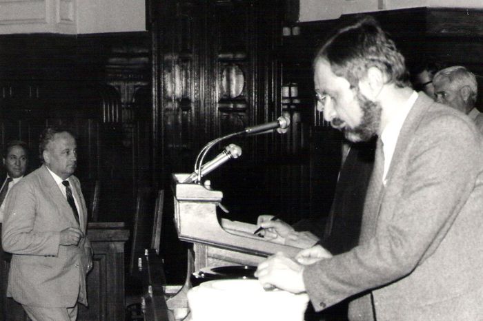 La un vot cu bile in Camera Deputatilor; 1991
