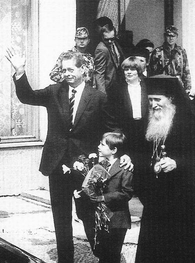 Primit de MS Regele Mihai la Putna; Sfintele Pasti, 26 aprilie 1992
