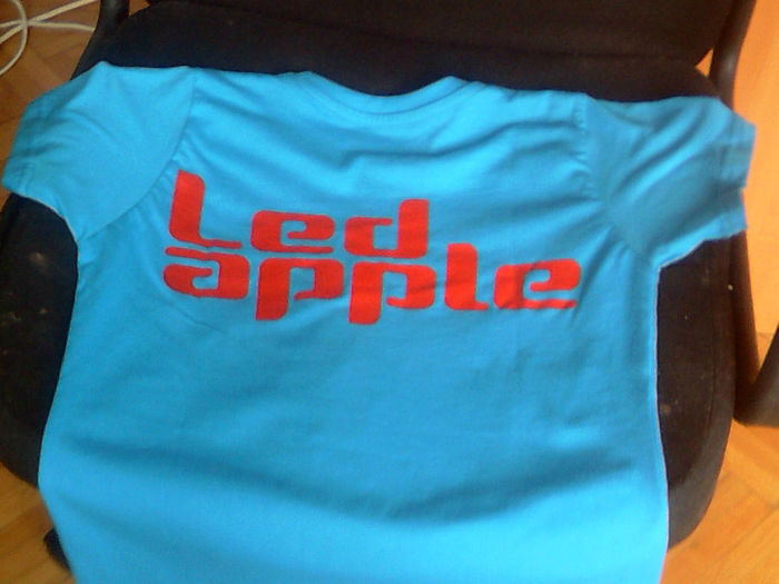  - Tricou Led apple concert