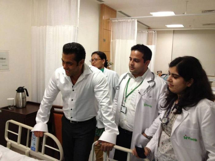 H5 - Salman Khan at Fortis Hospital New Delhi