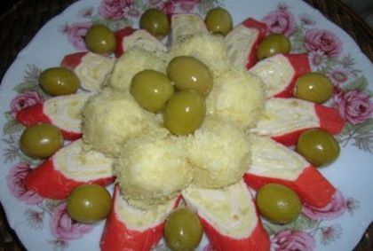gustare festiva din cascaval si surimi