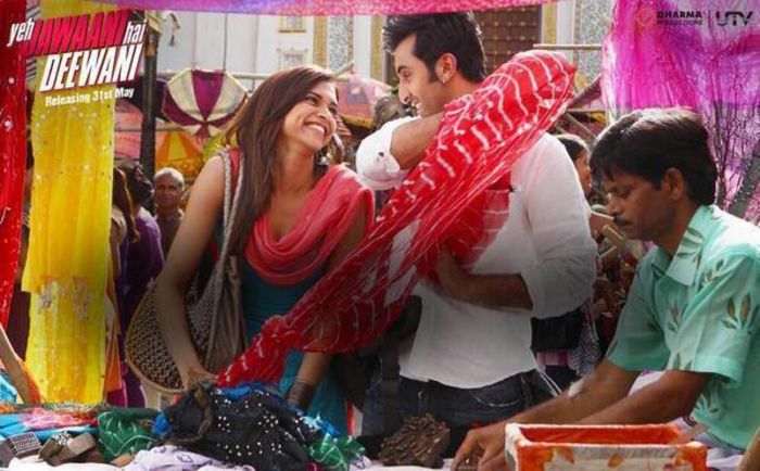 ranbir-and-deepika-cool-smiling-look-yeh-jawaani-hai-deewani-movie
