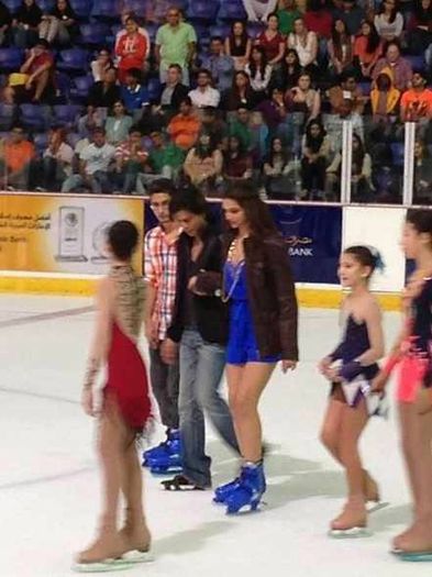 shahrukh-khan-deepika-padukone-in-dubai_137896868510