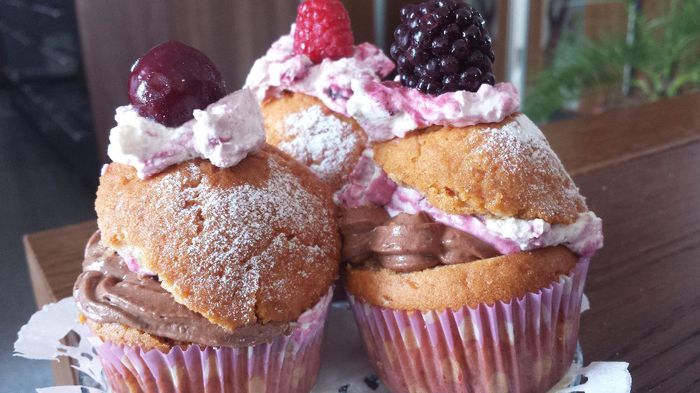 20140216_135825 - Cupcakes Muffins sau Briose