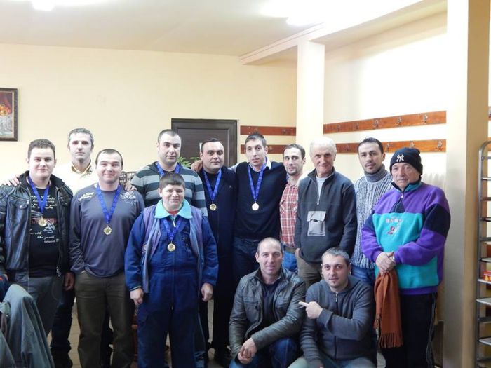 Eu-Robi-Alin-Marius-Calin-Cipri-Adi-Barabas-Ova-Iclezan-Darius-Vlad-Utu Vilt - A- Prieteni Columbofili