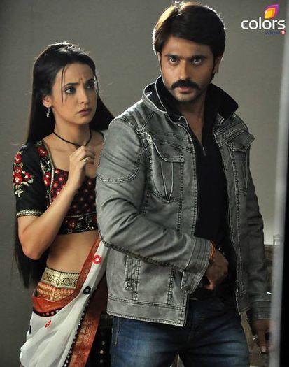 1932451_596287053781136_1214240358_n - Rang Rasiya cu Sanaya Irani