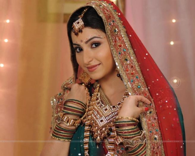 295678_495657423829908_1888227769_n