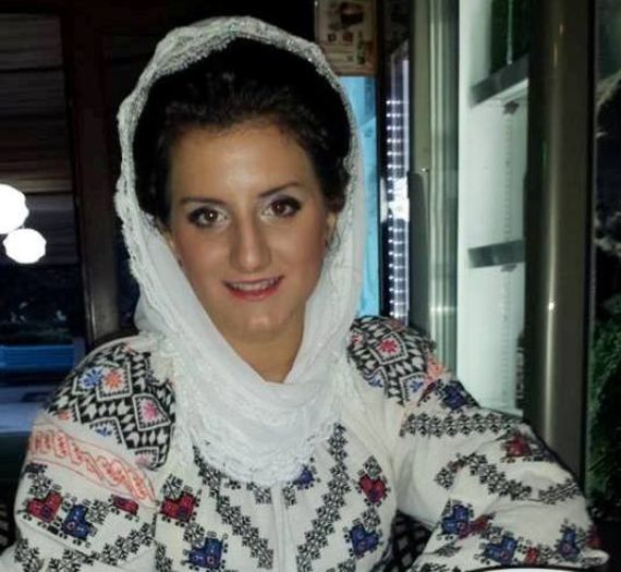  - COSTUMUL POPULAR ROMANESC DIN DIFERITE ZONE