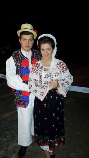  - COSTUMUL POPULAR ROMANESC DIN DIFERITE ZONE