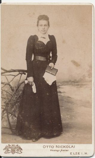1900