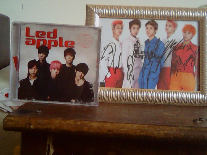 sau pe cei care ma fac urata oare pe cine?