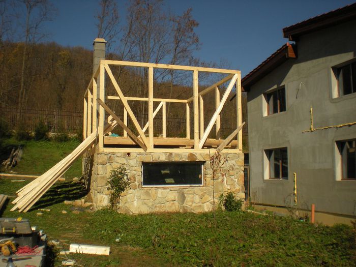 balansoar lemn,casa lemn,constructii lemn,scaun lemn, cotet caine, pergola lemn (16)