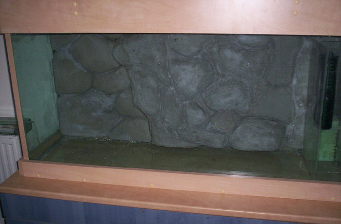 Construirea decorului; A doua mina de ciment
